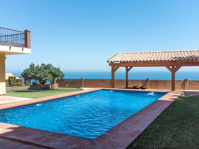 Luxe villa in Benalmádena met panoramisch zee zicht