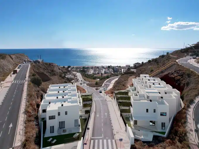 Design schakelwoningen met zee zicht in Rincón de la Victoria