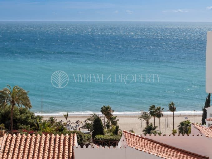Bright apartment in Capistrano Nerja with stunning sea views